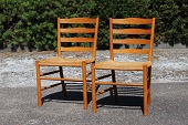 Kaare Klint (1888-1954)
Kirkestole
fremstillet af patineret egetræ
med originale flettede sæder
Producent: Fritz Hansen
Højde 85 cm
Dybde 48 cm
Bredde 53 cm
2 stk på lager
Fin stand
Stolene kan beses efter aftale
emne nr:
245757 Kaare Klint (1888-1954)
Kirkestole
fremstillet af patineret egetræ
med originale flettede sæder
Producent: Fritz Hansen
Højde 85 cm
Dybde 48 cm
Bredde 53 cm
2 stk på lager
Fin stand
Stolene kan beses efter aftale
emne nr:
245757