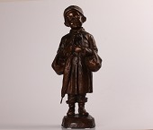 Elna Borch (1869-1950)
Dreng med paraply og bylt
fremstillet af brunpatineret bronze
Sign. monogram
+ stempel for L. Rasmussens bronzestøberi
Højde 39 cm
Meget fin stand uden mærker eller ridser
- med god patina
emne nr:
265108 Elna Borch (1869-1950)
Dreng med paraply og bylt
fremstillet af brunpatineret bronze
Sign. monogram
+ stempel for L. Rasmussens bronzestøberi
Højde 39 cm
Meget fin stand uden mærker eller ridser
- med god patina
emne nr:
265108