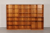 Mogens Koch
2 sektioner reoler incl. sokler
Fremstillet af massiv lakeret fyrretræ
Produceret hos Rud Rasmussens snedkeri
Højde og bredde pr. sektion 75 x 75 cm
Dybde 28/36 cm
Rigtig fin stand
1 reolsektion kr. 4.800,-
Kun 2 sektioner tilbage
Reolen kan beses efter aftale
emne nr:
304263 Mogens Koch
2 sektioner reoler incl. sokler
Fremstillet af massiv lakeret fyrretræ
Produceret hos Rud Rasmussens snedkeri
Højde og bredde pr. sektion 75 x 75 cm
Dybde 28/36 cm
Rigtig fin stand
1 reolsektion kr. 4.800,-
Kun 2 sektioner tilbage
Reolen kan beses efter aftale
emne nr:
304263