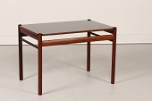 Ole Wanscher (1903-1985)
Colonial bord m/vendbar plade
fremstillet af palisander
Producent: PJ Funiture
Højde: 52 cm
Bredde: 50 cm
Længde: 75 cm
Rigtig fin stand
Bordet kan beses efter aftale
emne nr:
309885 Ole Wanscher (1903-1985)
Colonial bord m/vendbar plade
fremstillet af palisander
Producent: PJ Funiture
Højde: 52 cm
Bredde: 50 cm
Længde: 75 cm
Rigtig fin stand
Bordet kan beses efter aftale
emne nr:
309885