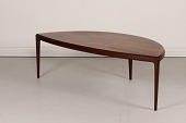 Johannes Andersen
Organisk formet sofabord af palisander
fremstillet af C. F. Christensen i Silkeborg
Længde 160 cm
Bredde 76 cm
Højde 50 cm
Fin stand
Sofabordet kan beses efter aftale
emne nr:
323618 Johannes Andersen
Organisk formet sofabord af palisander
fremstillet af C. F. Christensen i Silkeborg
Længde 160 cm
Bredde 76 cm
Højde 50 cm
Fin stand
Sofabordet kan beses efter aftale
emne nr:
323618
