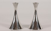 Just Andersen - Danmark
Par lysestager af poleret tin
Model 2691
Stemplet: Just A - Danmark
Højde 15 cm
Fin stand efter oppolering
emne nr:
325344 Just Andersen - Danmark
Par lysestager af poleret tin
Model 2691
Stemplet: Just A - Danmark
Højde 15 cm
Fin stand efter oppolering
emne nr:
325344