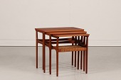 Dansk Møbeldesign
Sæt indskudsborde fremstillet af teak
med hylde af flet
Dansk Møbelproducent fra 1950'erne
Længde 56 cm
Dybde 36 cm
Højde 53 cm
Rigtig fin stand
Bordene kan beses efter aftale
emne nr:
353515 Dansk Møbeldesign
Sæt indskudsborde fremstillet af teak
med hylde af flet
Dansk Møbelproducent fra 1950'erne
Længde 56 cm
Dybde 36 cm
Højde 53 cm
Rigtig fin stand
Bordene kan beses efter aftale
emne nr:
353515