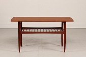 Dansk Møbeldesign
Aflangt sofabord fremstillet af teaktræ
med organisk formet plade og hylde
Dansk møbelproducent
Længde 106 cm
Bredde 54 cm
Højde 54 cm
Fin stand efter almindelig brug
Bordet kan beses efter aftale
emne nr:
361472 Dansk Møbeldesign
Aflangt sofabord fremstillet af teaktræ
med organisk formet plade og hylde
Dansk møbelproducent
Længde 106 cm
Bredde 54 cm
Højde 54 cm
Fin stand efter almindelig brug
Bordet kan beses efter aftale
emne nr:
361472