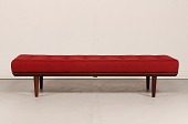 Hans J. Wegner (1914-2007)
Briks/daybed GE 19 fremstillet af teaktræ
med hynde betrukket med rødt betræk
Producent: Getama A/S
Højde 44 cm
Længde 192 cm
Dybde 73 cm
God stand efter alm. brug
Briksen kan beses efter aftale
emne nr:
365436 Hans J. Wegner (1914-2007)
Briks/daybed GE 19 fremstillet af teaktræ
med hynde betrukket med rødt betræk
Producent: Getama A/S
Højde 44 cm
Længde 192 cm
Dybde 73 cm
God stand efter alm. brug
Briksen kan beses efter aftale
emne nr:
365436