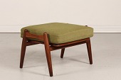 Hans J. Wegner (1914-2007)
Skammel til Cigaren GE 240
fremstillet af teaktræ
med originalbetrukket hynde
Producent: Getama - Gedsted
Højde 38 cm
Længde 60 cm
Bredde 48 cm
Fin stand efter almindelig brug
Skamlen kan beses efter aftale
emne nr:
365438 Hans J. Wegner (1914-2007)
Skammel til Cigaren GE 240
fremstillet af teaktræ
med originalbetrukket hynde
Producent: Getama - Gedsted
Højde 38 cm
Længde 60 cm
Bredde 48 cm
Fin stand efter almindelig brug
Skamlen kan beses efter aftale
emne nr:
365438