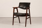 Erik Kirkegaard
Armstol af palisander og mørkbejdset træsort
betrukket med sort skai eller læder
Producent: Høng Møbelfabrik
Højde 84/46 cm
Bredde 62 cm
Dybde 60 cm
Fin stand med patnia
Stolen kan beses efter aftale
emne nr:
365439 Erik Kirkegaard
Armstol af palisander og mørkbejdset træsort
betrukket med sort skai eller læder
Producent: Høng Møbelfabrik
Højde 84/46 cm
Bredde 62 cm
Dybde 60 cm
Fin stand med patnia
Stolen kan beses efter aftale
emne nr:
365439