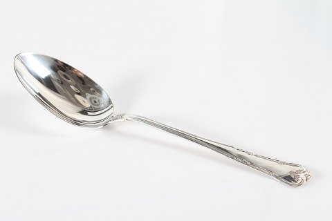 Herregaard
Silver Cutlery
Large serving Spoon
L 25 cm