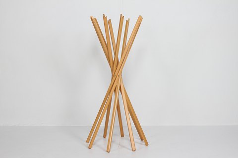 Sciangai coat stand
Height 147 cm